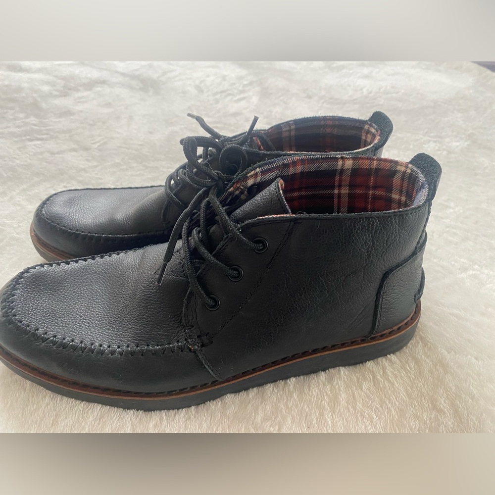 Toms Leather Shoes Size 11,5 Color Black